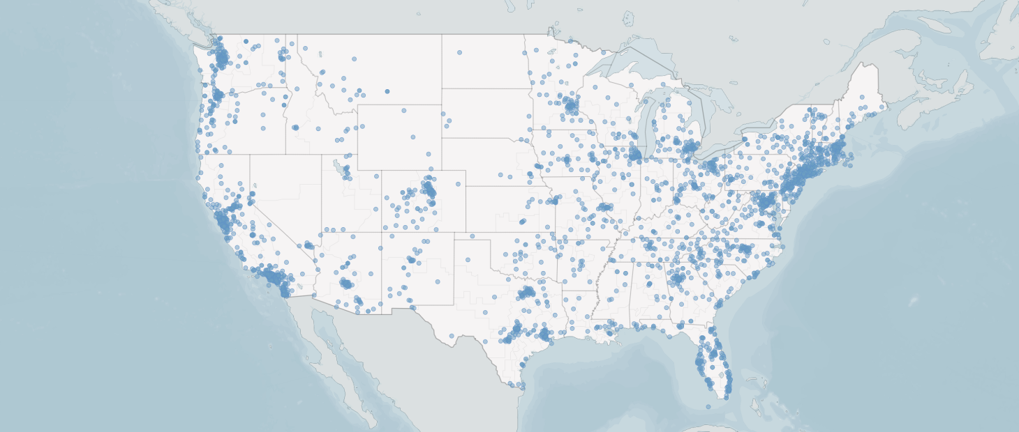 A map of the USA displaying different groups as dot markers. 